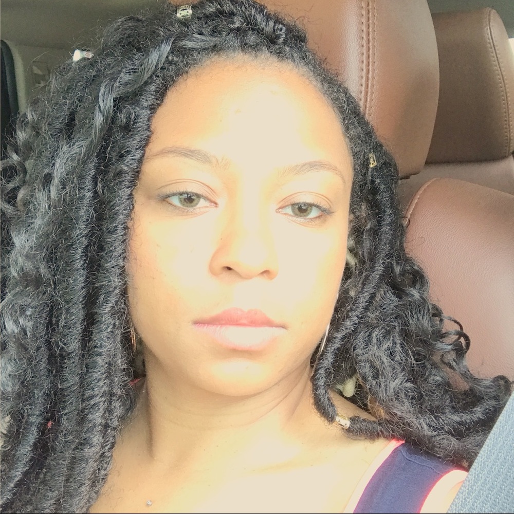 Meet your Posher, Tiffany